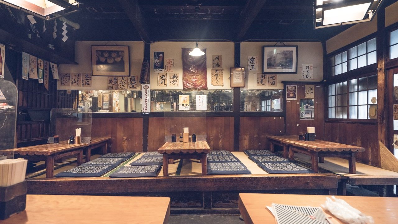 東京深度遊|到百年居酒屋嚐馬肉刺身 感受真正地道文化 東京深度遊|到百年居酒屋嚐馬肉刺身 感受真正地道文化