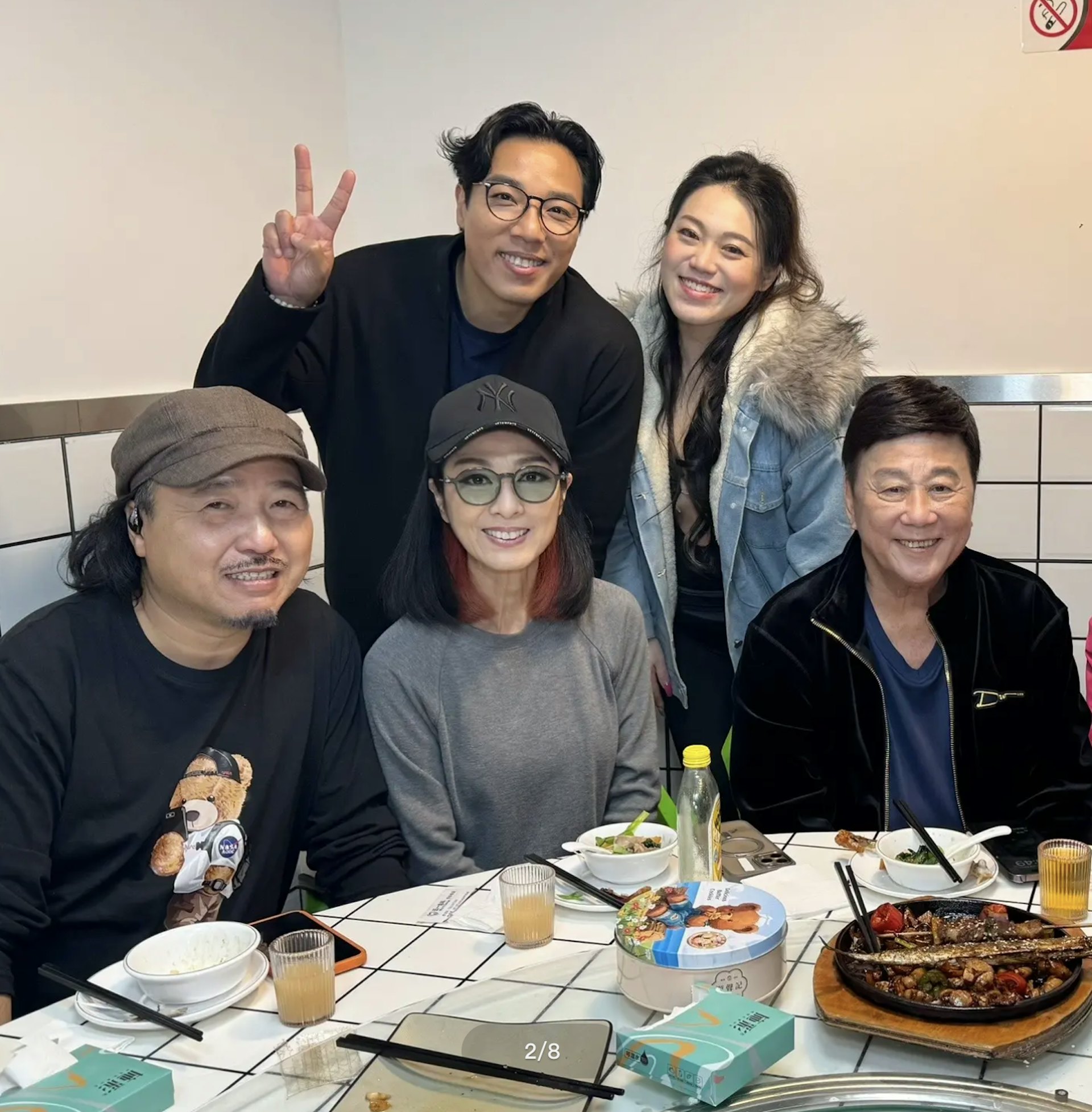 夏雨頭髮忽然濃密,立時回春。(抖音)