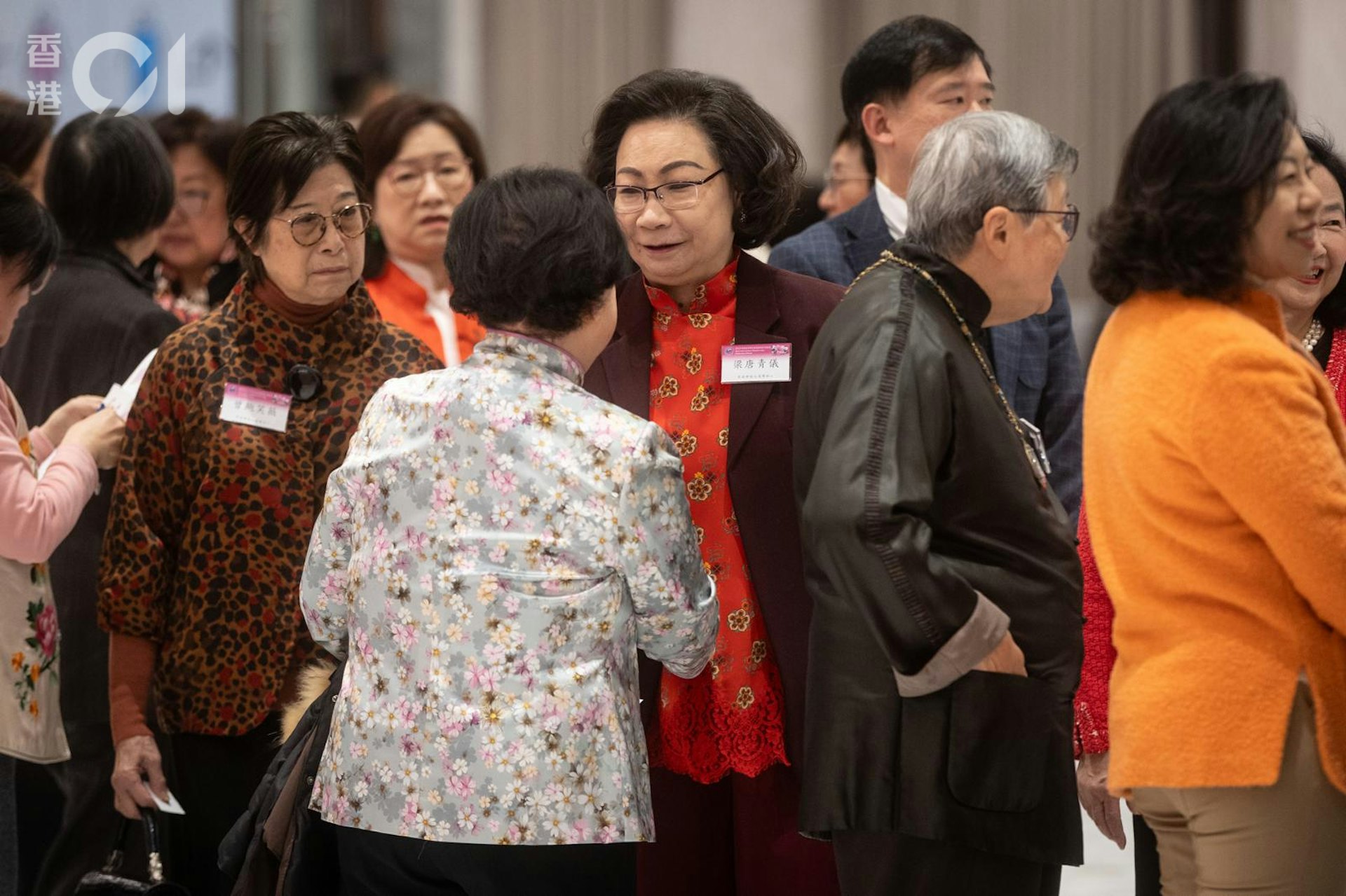 前行政長官梁振英夫人梁唐青儀(右三)出席婦協三八婦女節酒會(廖雁雄攝)