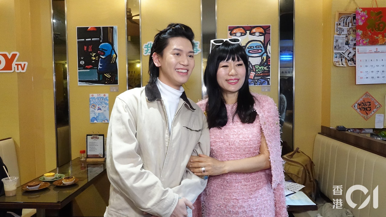 七師傅孖阮偉倫HOY TV微短劇飾演母子 呻唔夠瞓:朝頭早六點起身 七師傅孖阮偉倫HOY TV微短劇飾演母子 呻唔夠瞓:朝頭早六點起身