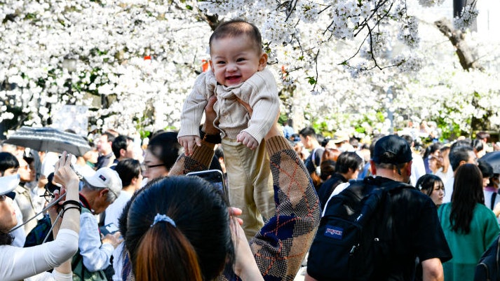 日本出生率創新低 去年僅72萬新生嬰兒 比死亡人數少一半 日本出生率創新低 去年僅72萬新生嬰兒 比死亡人數少一半