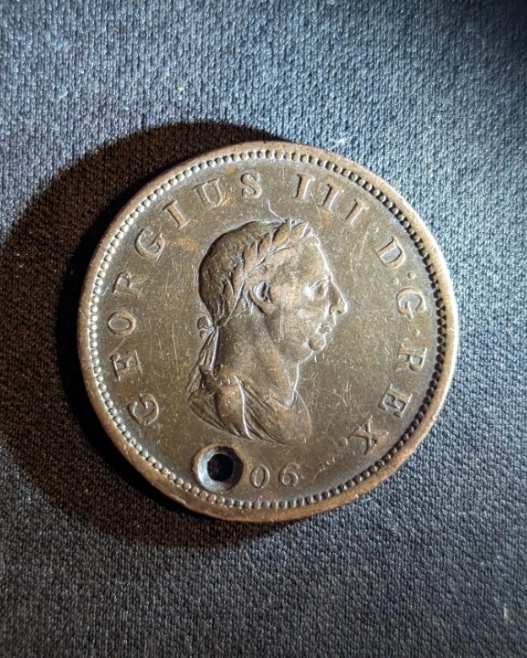 英國跳蚤市場尋到寶2.5元買硬幣竟是1806年古董專家揭市價翻N倍