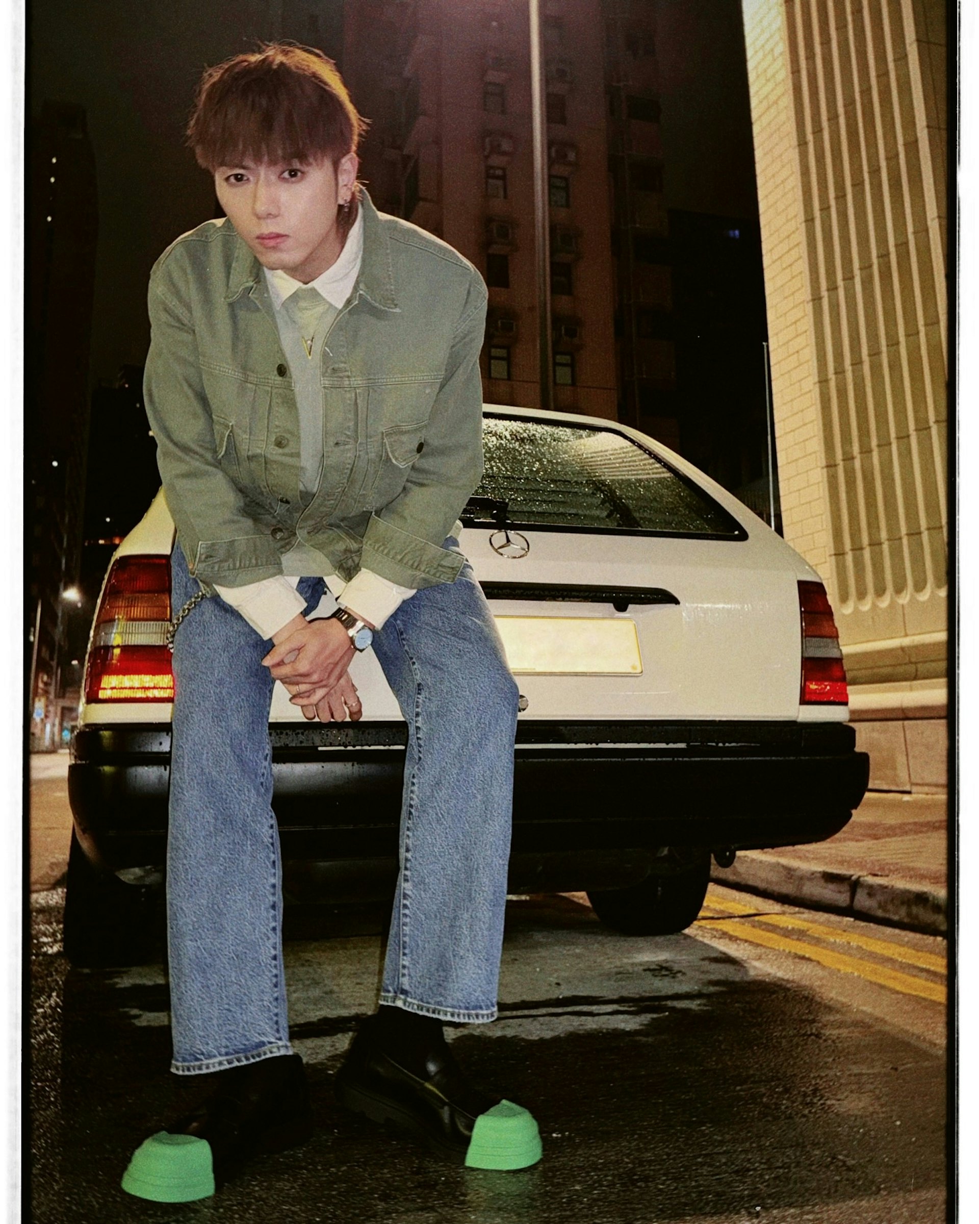 193不值家人過世一事被攻擊,再三澄清撞到人是意外,說:「故意撞人對我有咩好處?用下你個屎忽腦啦。」(IG@deniskwok193)