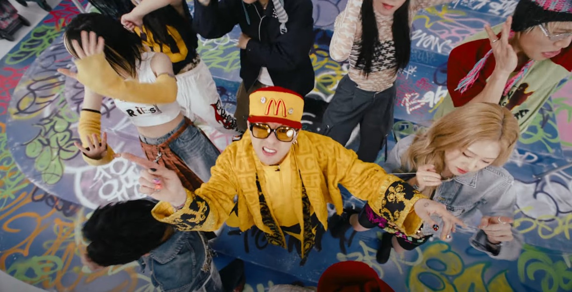 《TOO BAD》MV(YouTube@OfficialGDRAGON影片截圖) 《TOO BAD》MV(YouTube@OfficialGDRAGON影片截圖)