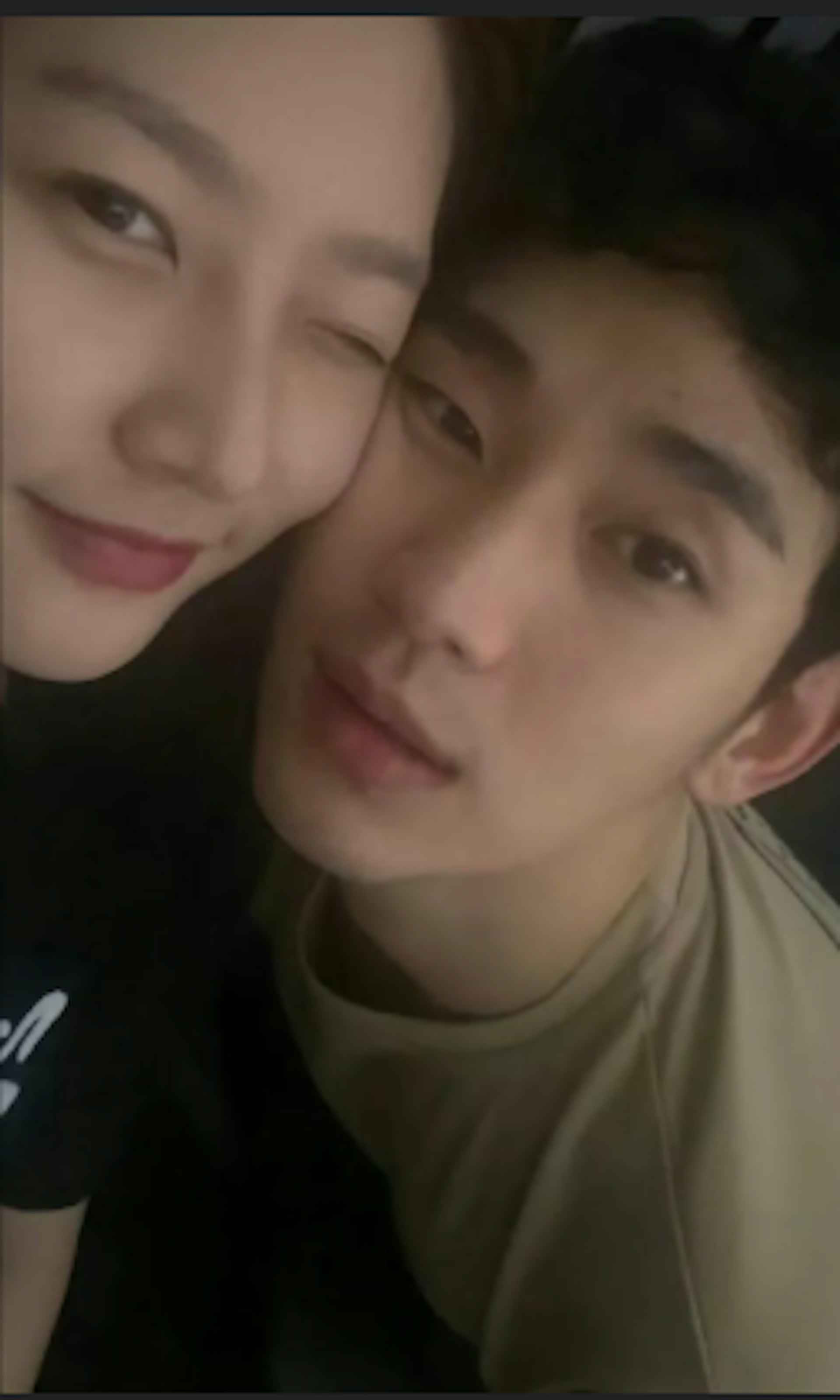 金賽綸生前2024年3月24日凌晨曾曝光與金秀賢的親密合照。(金賽綸Instagram) 金賽綸生前2024年3月24日凌晨曾曝光與金秀賢的親密合照。(金賽綸Instagram)