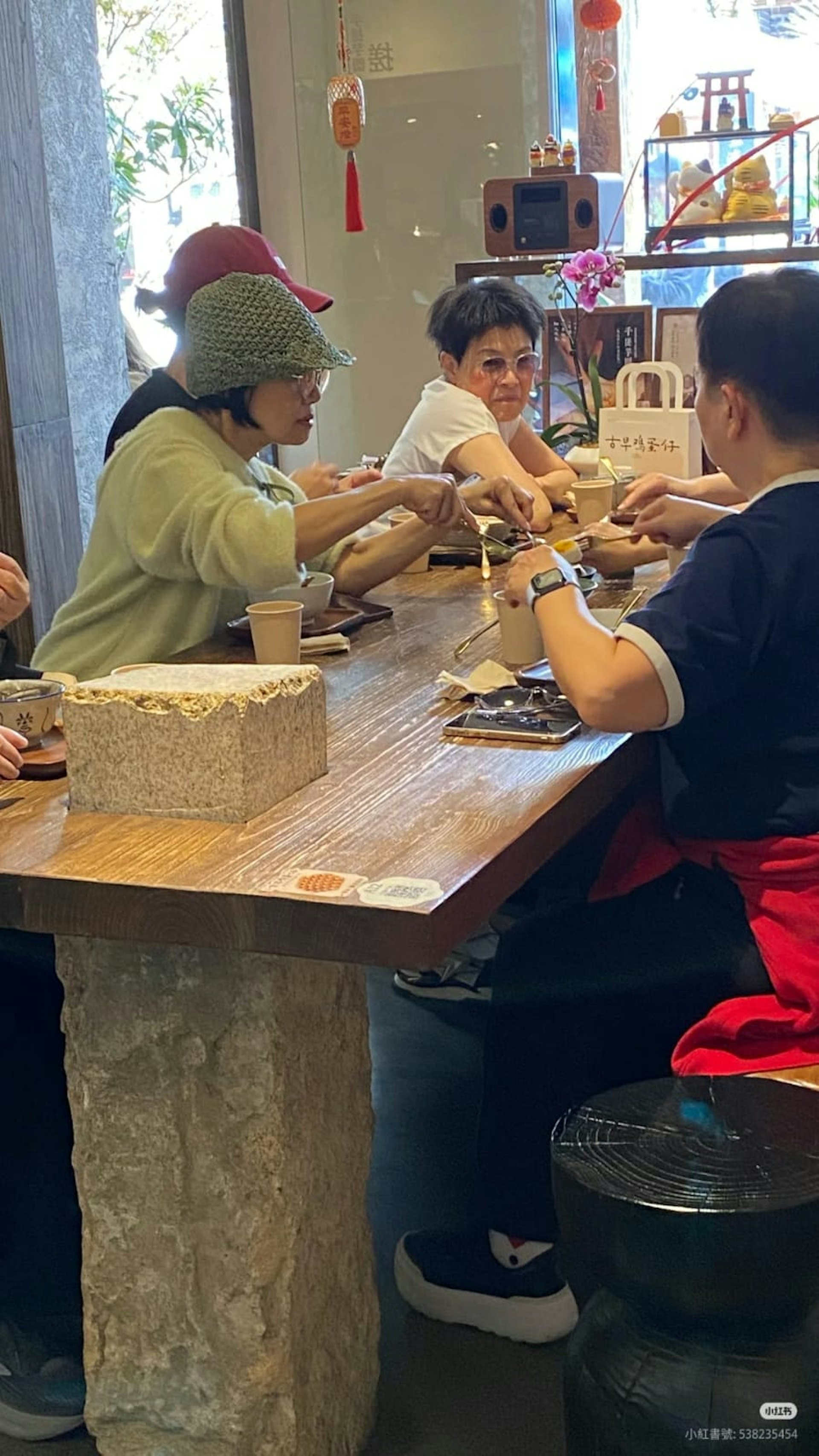 網民大讚韓馬利保養得宜,外貌甚為年輕。(小紅書) 網民大讚韓馬利保養得宜,外貌甚為年輕。(小紅書)
