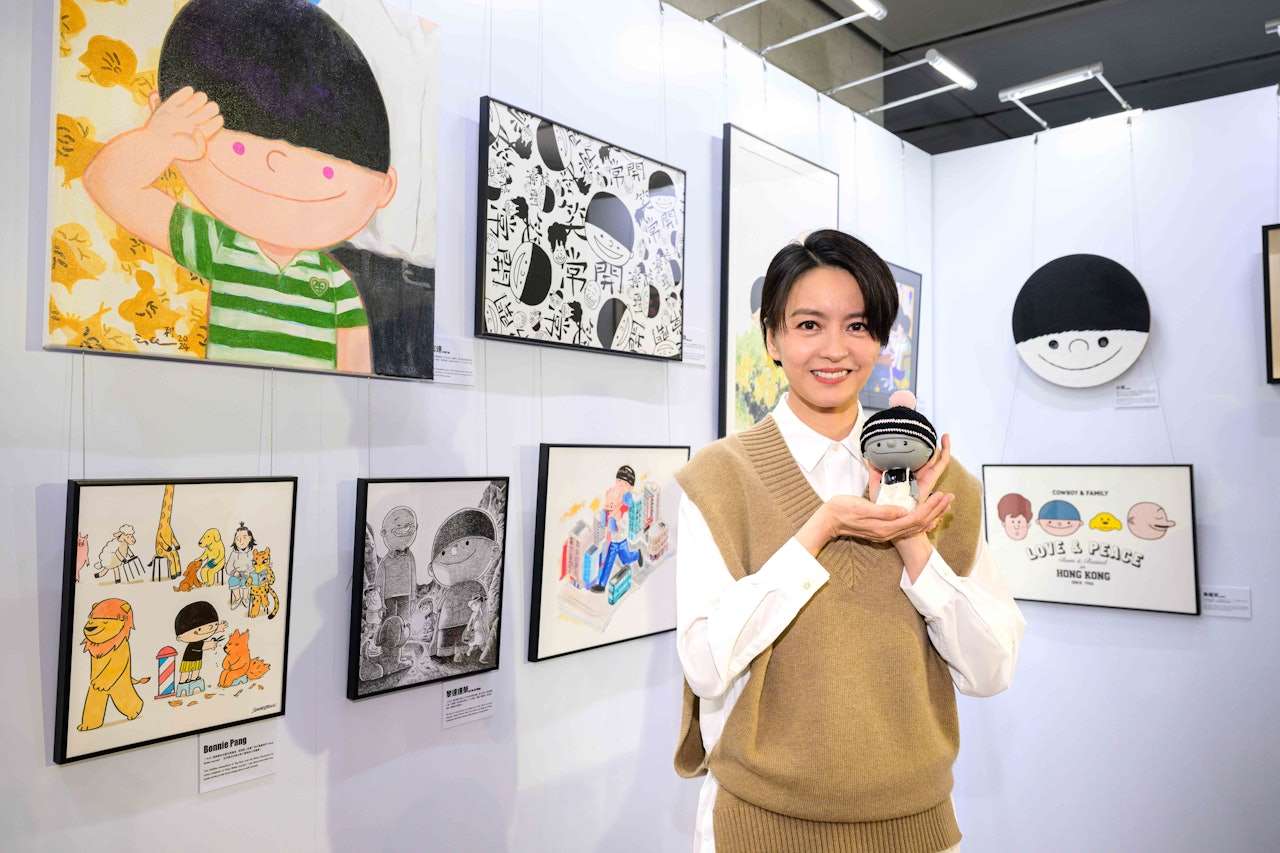 梁詠琪擔任《牛仔伴你尋找回憶之旅創作展》擔任嘉賓,同時分享其創作6吋搪膠「牛仔」造型公仔的背後理念。(大會提供) 梁詠琪擔任《牛仔伴你尋找回憶之旅創作展》擔任嘉賓,同時分享其創作6吋搪膠「牛仔」造型公仔的背後理念。(大會提供)