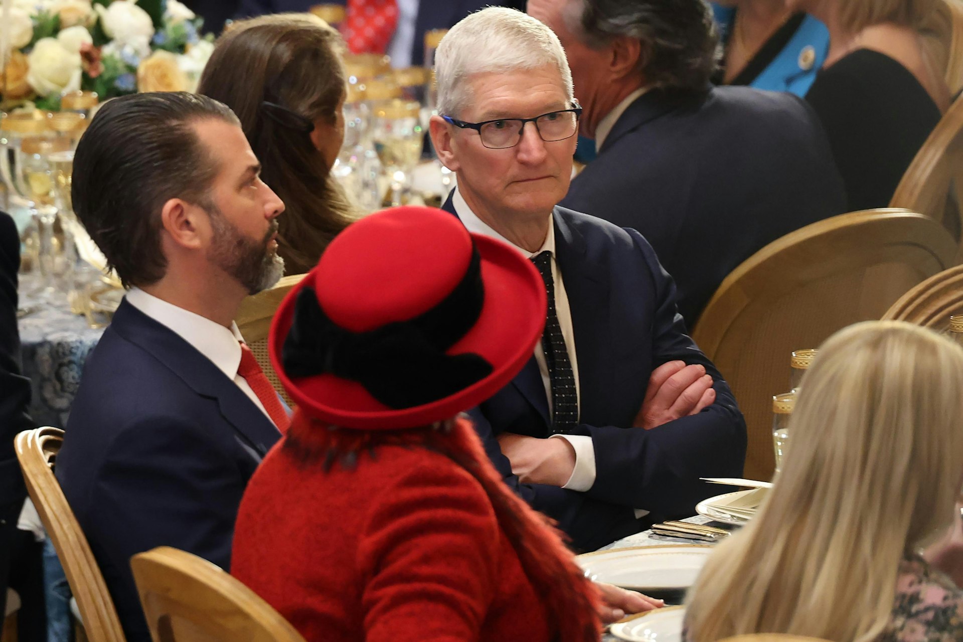 1月20日,蘋果CEO庫克(Tim Cook)出席特朗普就職禮的午宴。(Getty) 1月20日,蘋果CEO庫克(Tim Cook)出席特朗普就職禮的午宴。(Getty)