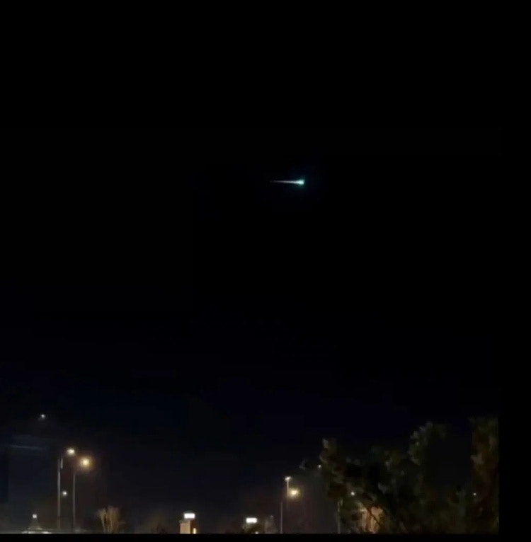 火流星。（網上圖片）