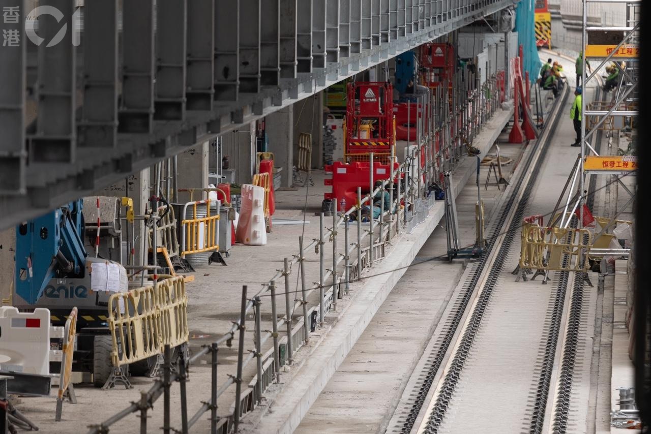 興建中的港鐵東涌綫延線東涌東站工程。（資料圖片／梁鵬威攝）