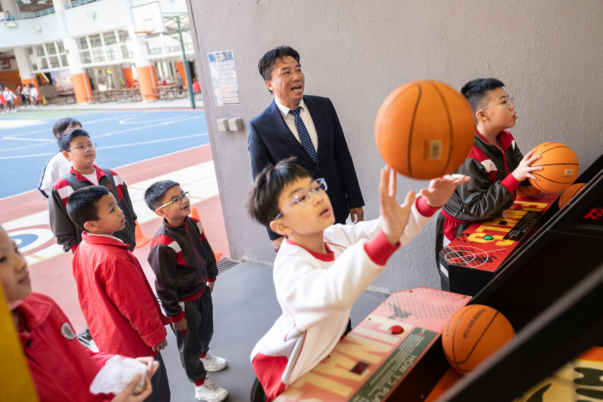 聖公會奉荃小學設有運動專區,學生可於小息時做不同運動,同學都讚校園多了活力。