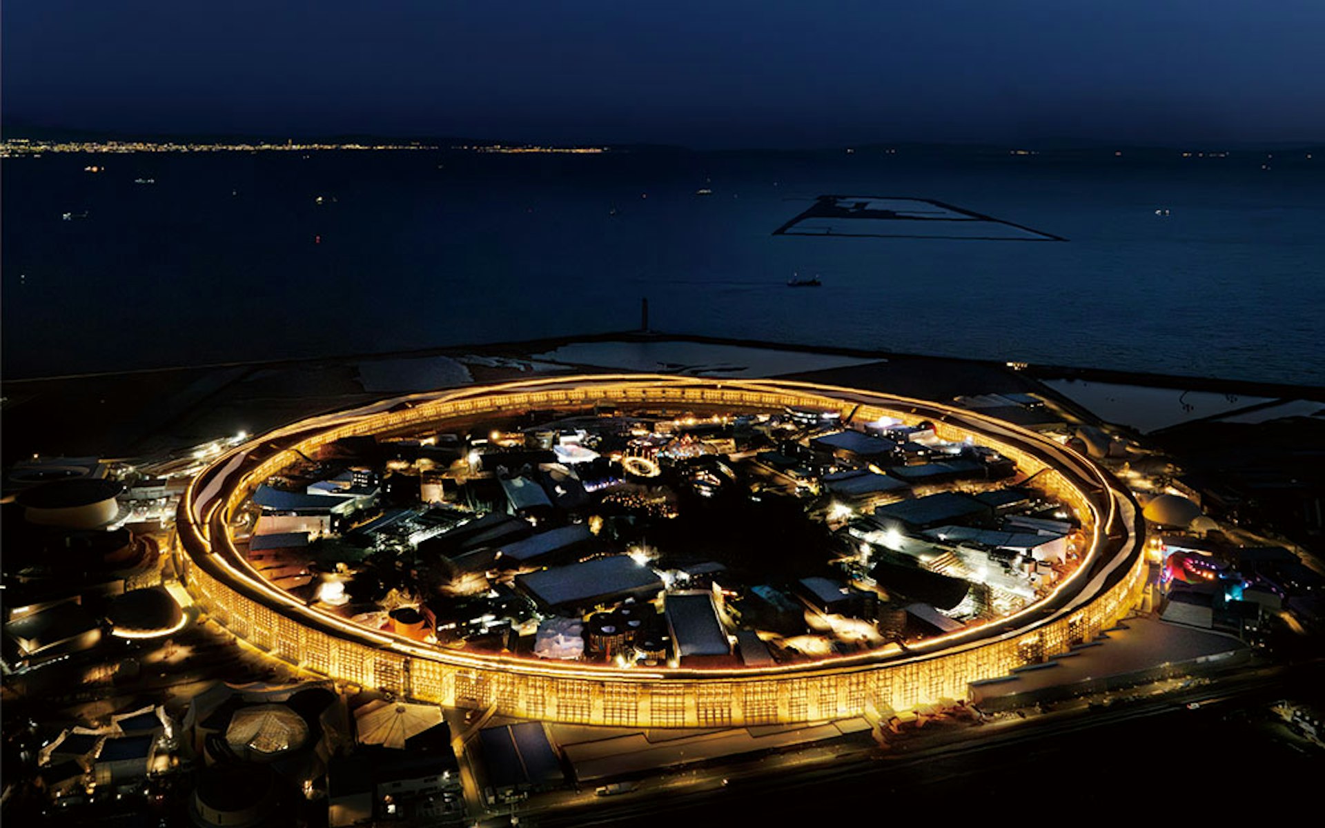 大阪世博的巨型建築物「大屋頂環」(The Grand Ring)。(expo2025.or.jp) 大阪世博的巨型建築物「大屋頂環」(The Grand Ring)。(expo2025.or.jp)