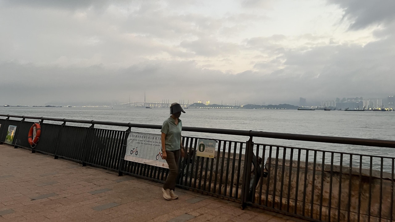 天氣|今日炎熱約30度 稍後有一兩陣驟雨 本周中後期有雷暴 天氣|今日炎熱約30度 稍後有一兩陣驟雨 本周中後期有雷暴