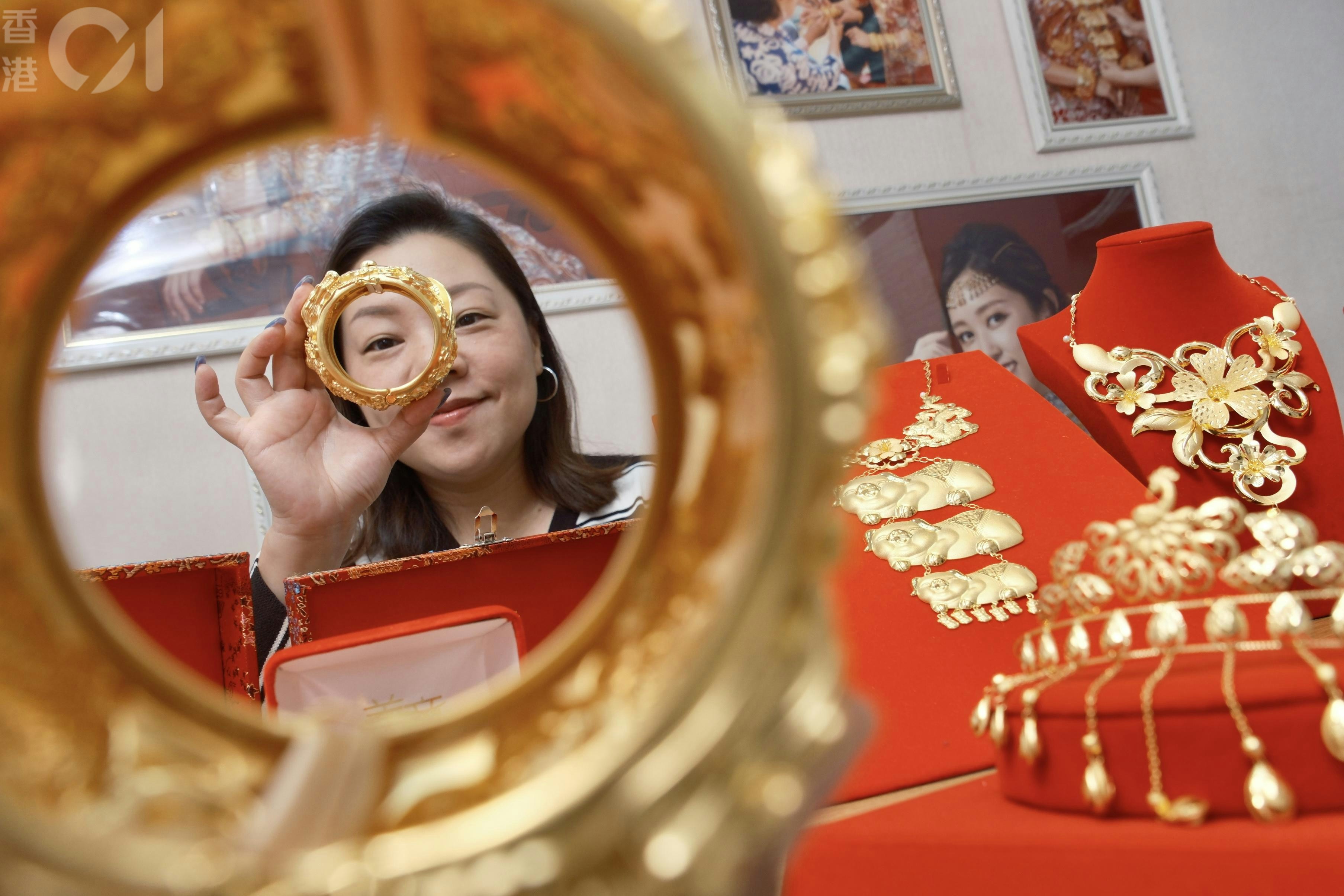 金價高位｜準新人查詢租金器代買增30% 7萬元金豬牌租3日$2000