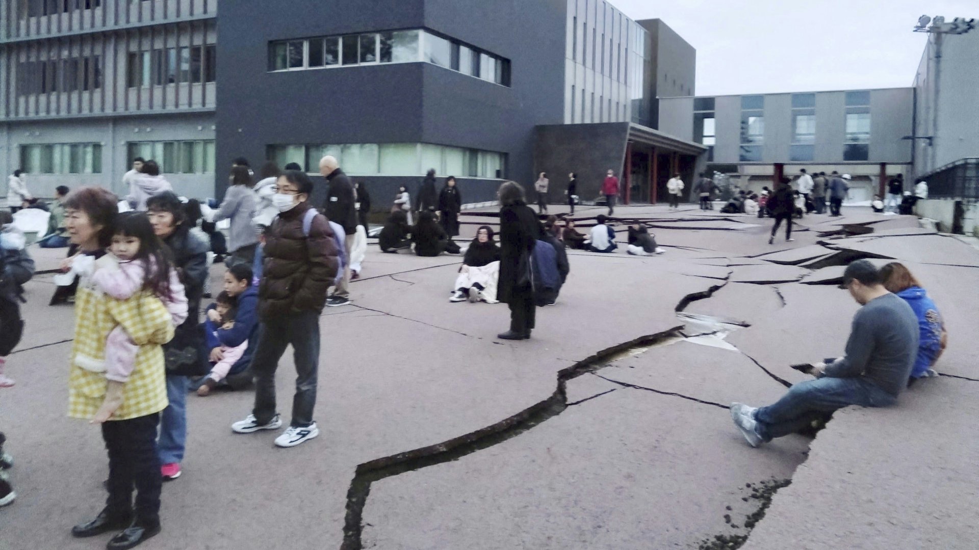 沖繩最強通靈者426地震預言落空網民震怒 黑歷史曝光曾涉嫌詐騙 沖繩最強通靈者426地震預言落空網民震怒 黑歷史曝光曾涉嫌詐騙
