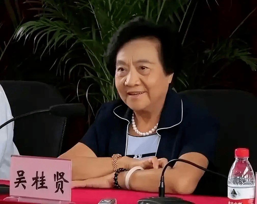 新中國首位女副總理吳桂賢。（網絡圖片）