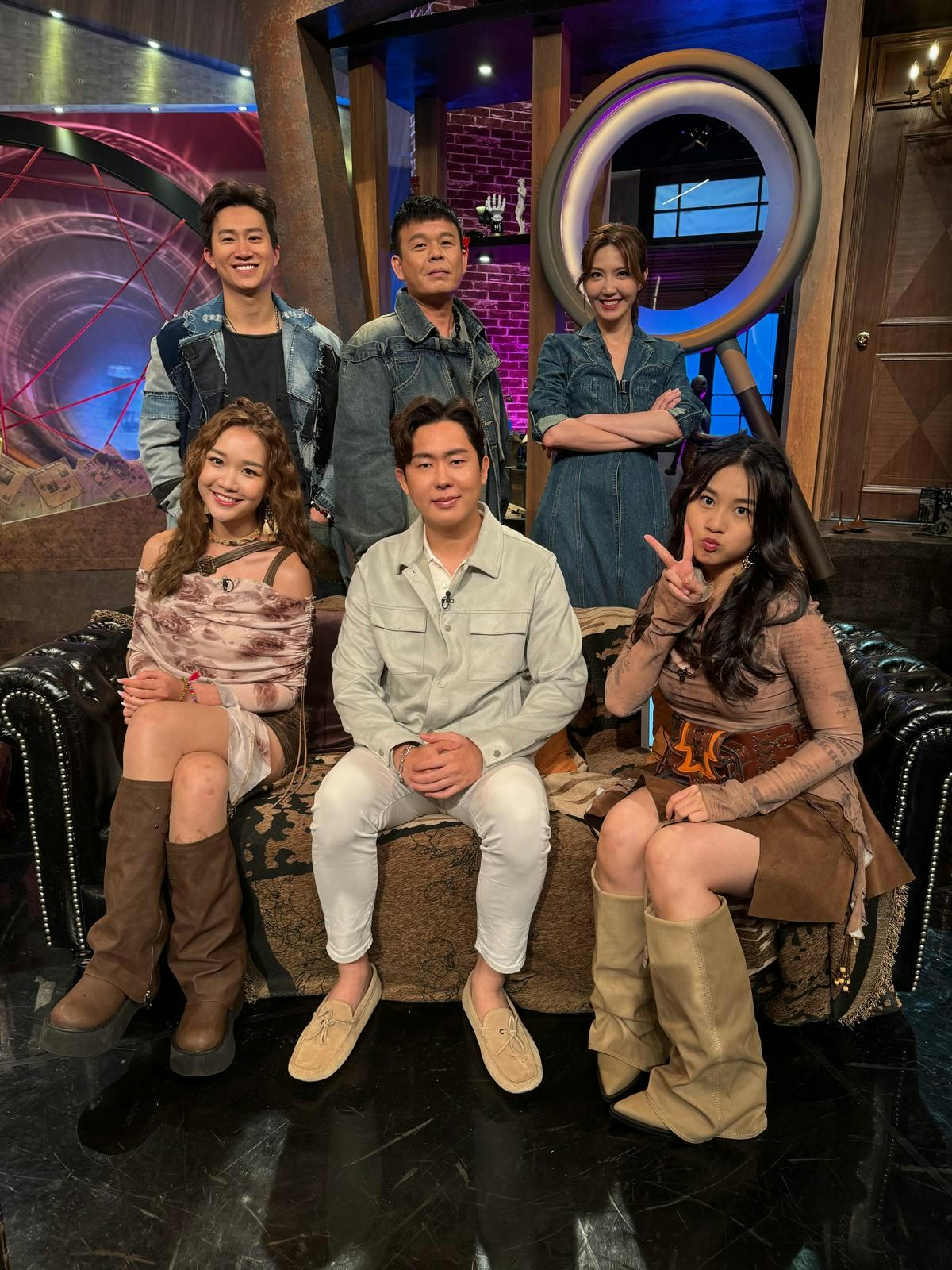 昨晚「奇情嘉賓」請來保險從業員Kenny。