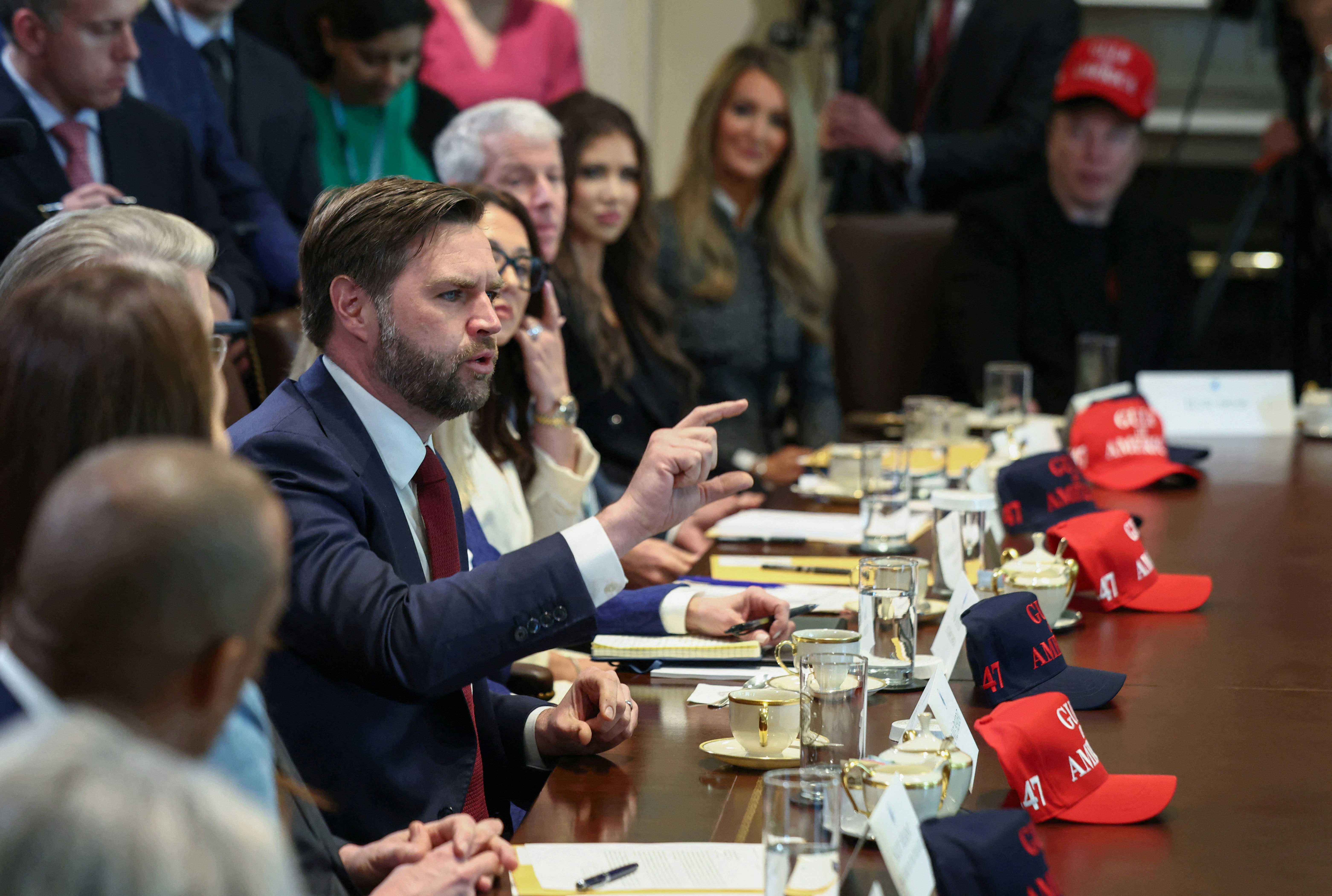 美國參議院否決推翻特朗普關稅措施議案萬斯投下決定性一票