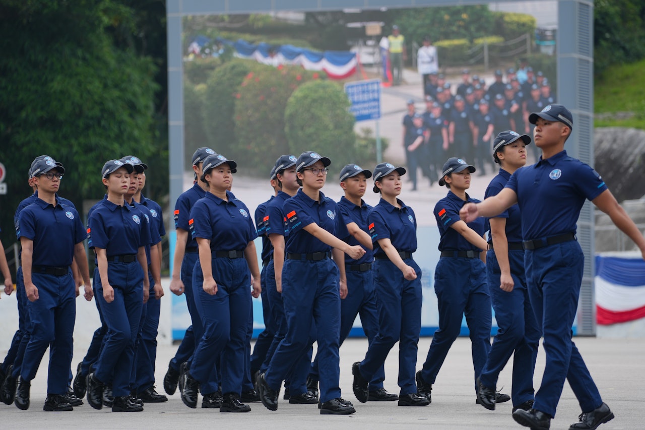 首屆學警預備課程共116名學員今日(5月3日)畢業,在香港警察學院舉行結業會操。(黃浩謙攝)