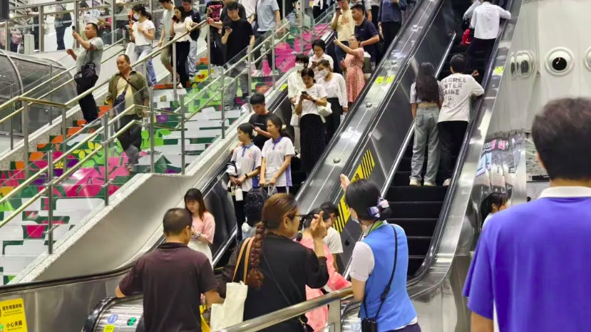 五一黃金周|深圳軌道交通客流連續2日破千萬人次 按年上升23% 五一黃金周|深圳軌道交通客流連續2日破千萬人次 按年上升23%