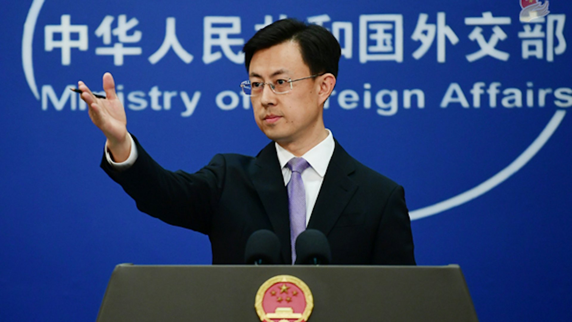 2025年4月30日,中國外交部發言人郭嘉昆主持例行記者會。(外交部網站)