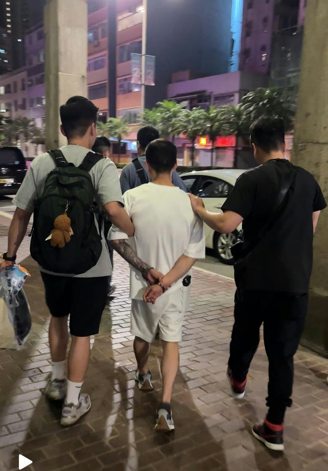 警方拘捕兩名涉案男子。（警方提供）