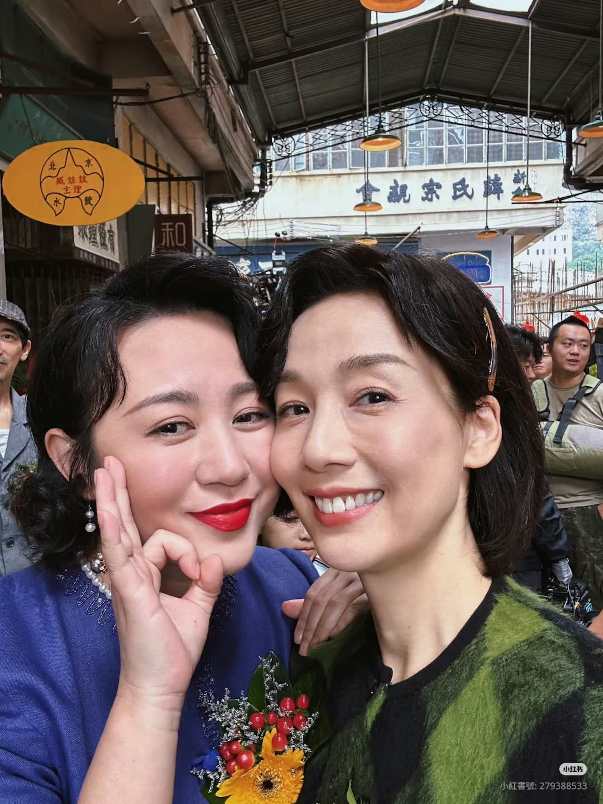 江美儀拍電影《水餃皇后》。(小紅書) 江美儀拍電影《水餃皇后》。(小紅書)
