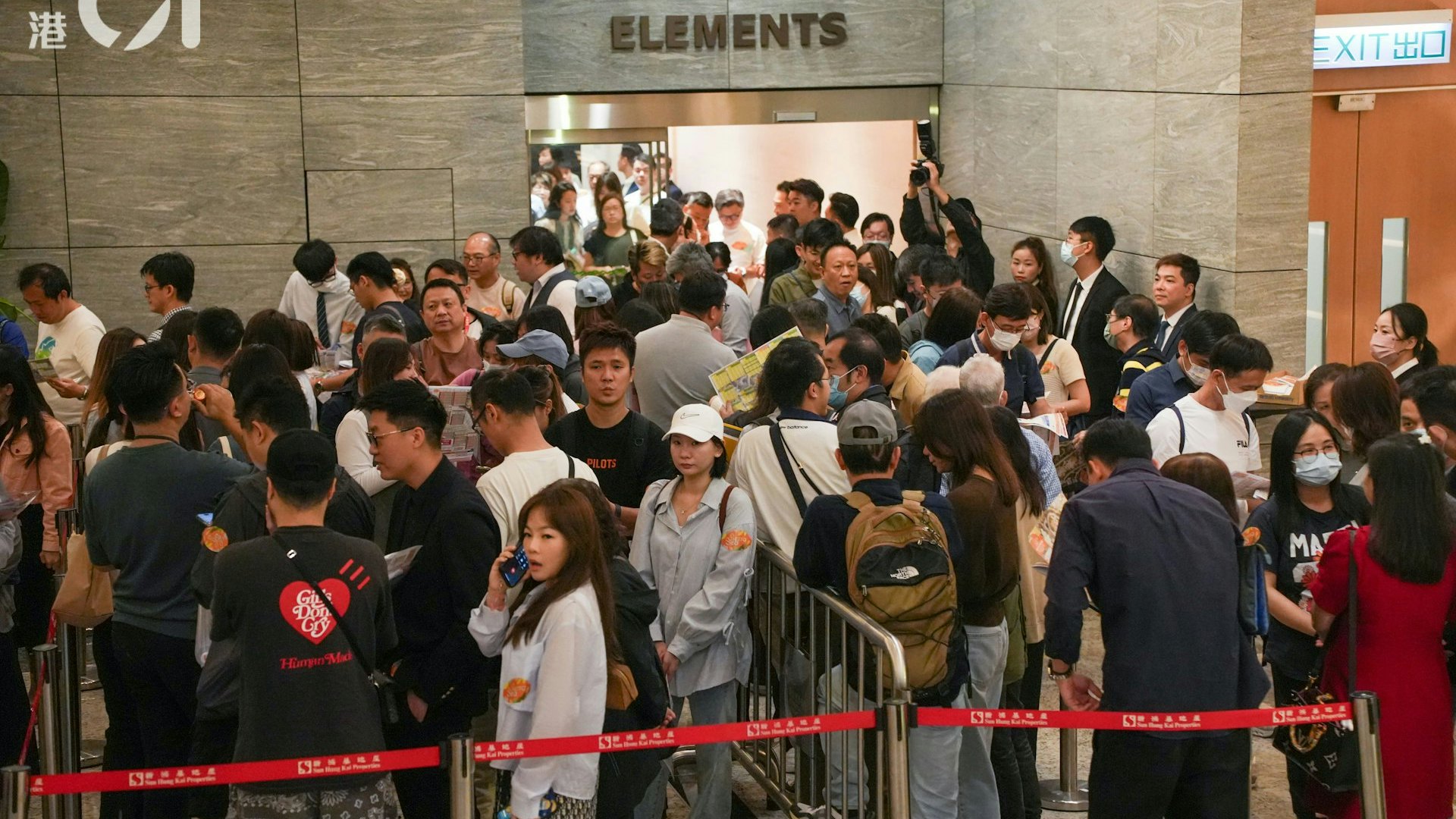 仲量聯行:甲類住宅連續3年破萬伙 避險買細單位對沖潛在貶值風險 仲量聯行:甲類住宅連續3年破萬伙 避險買細單位對沖潛在貶值風險