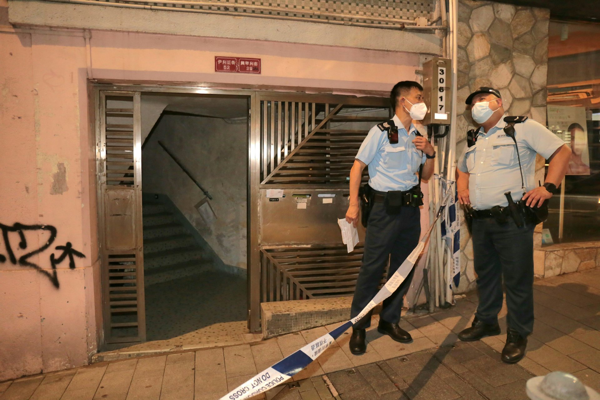 警員封鎖現場調查。(梁偉權攝)