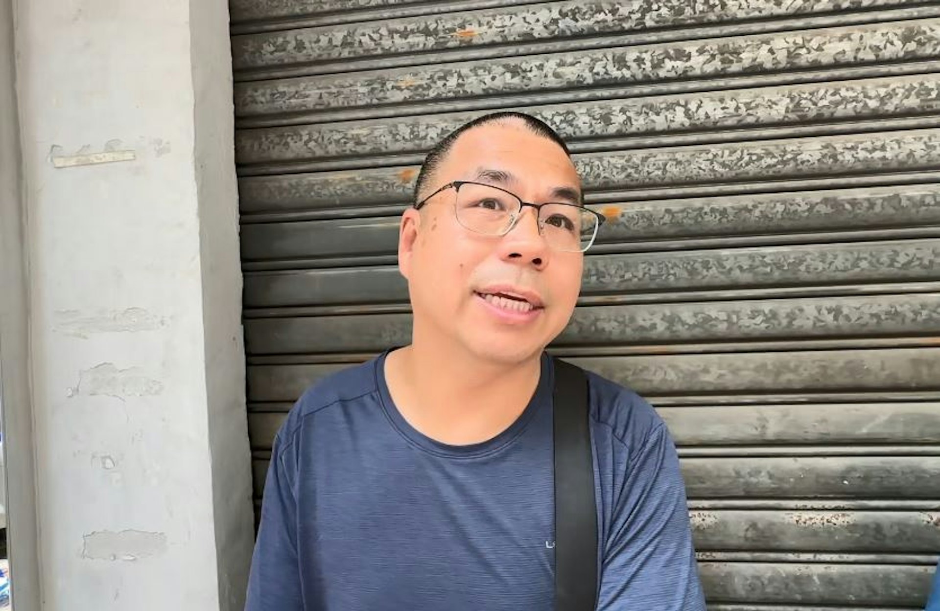 老闆黃先生擔心難以支付裝修費,按摩店恐怕要結業。(黃學潤攝) 老闆黃先生擔心難以支付裝修費,按摩店恐怕要結業。(黃學潤攝)