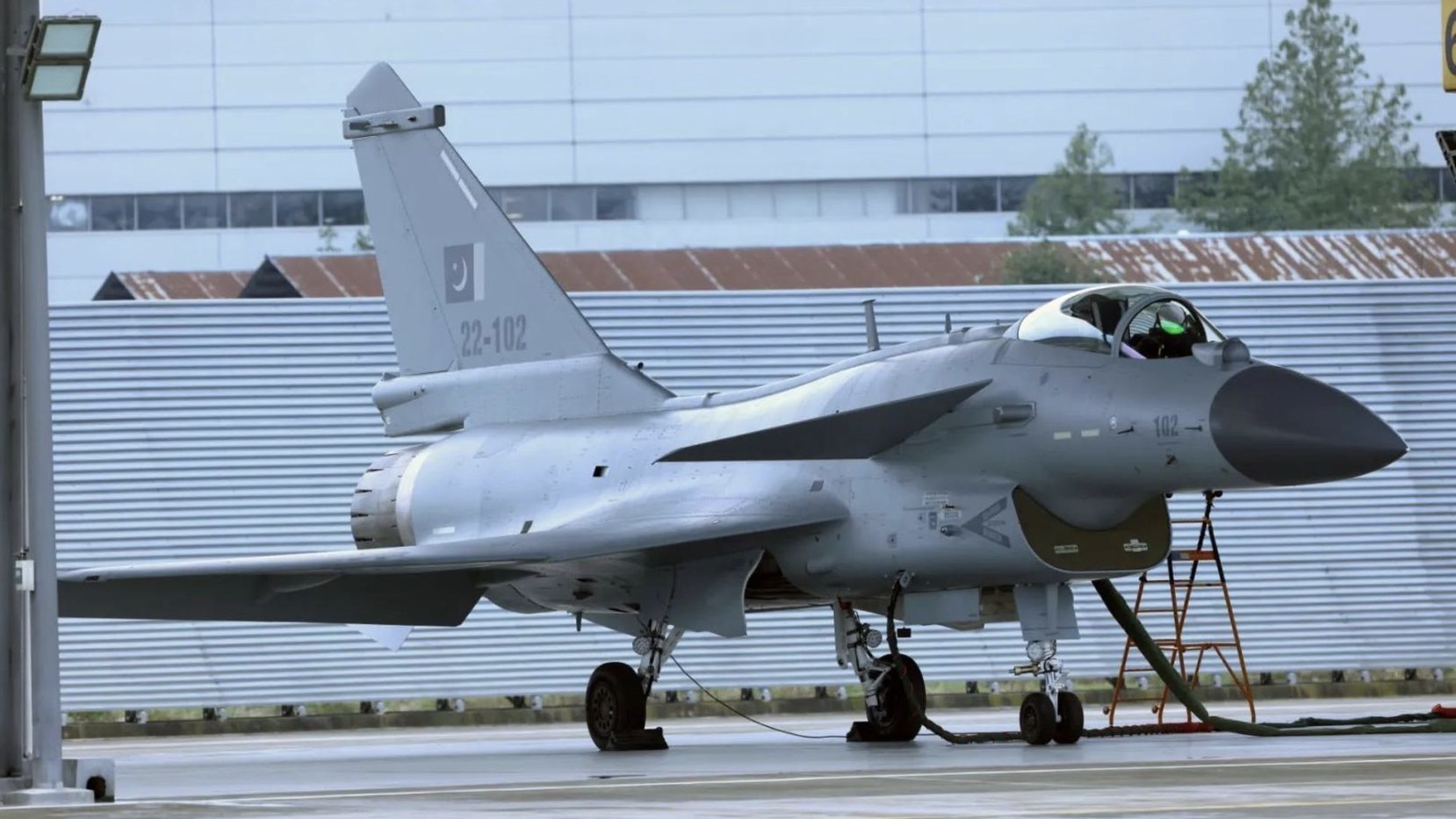 殲-10C擊落5印度戰機 印巴衝突成了中西武器對決? 殲-10C擊落5印度戰機 印巴衝突成了中西武器對決?