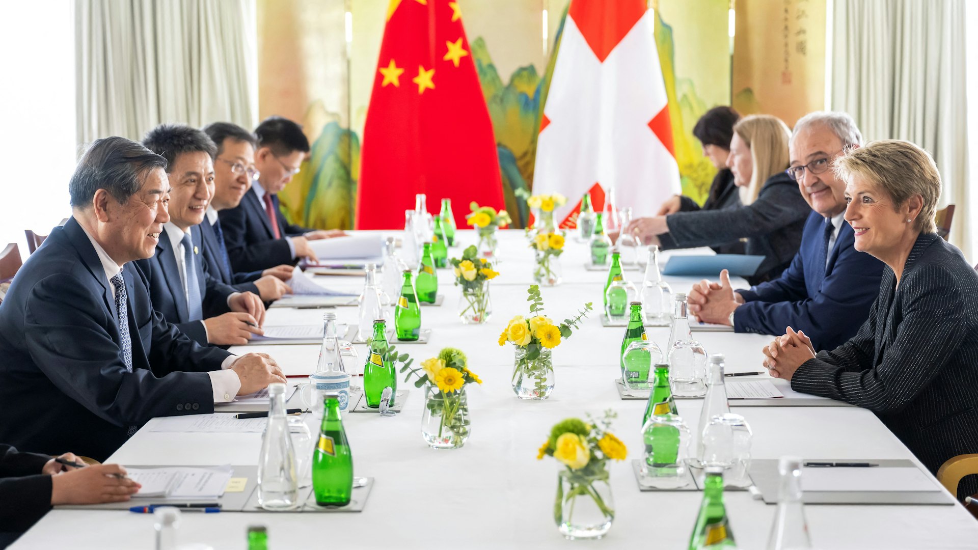 中美一拍即合 會談出奇順利