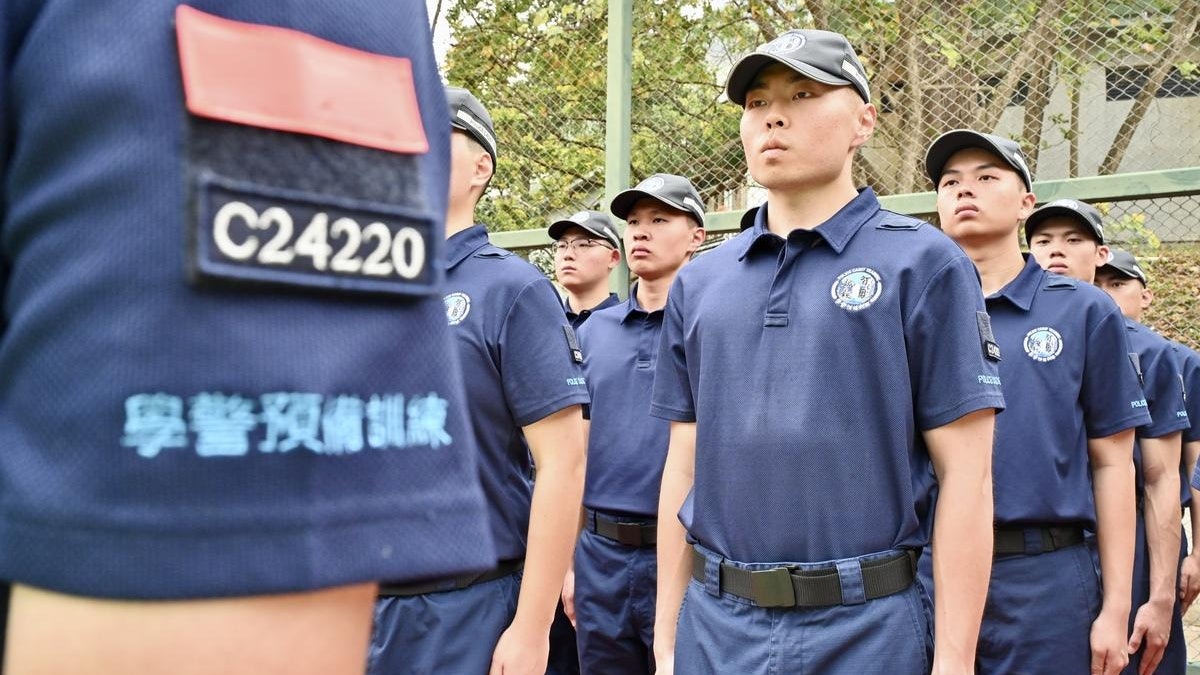 港產韓國OPPA修讀學警預備訓練課程 新一哥「地獄周」陪學員登山