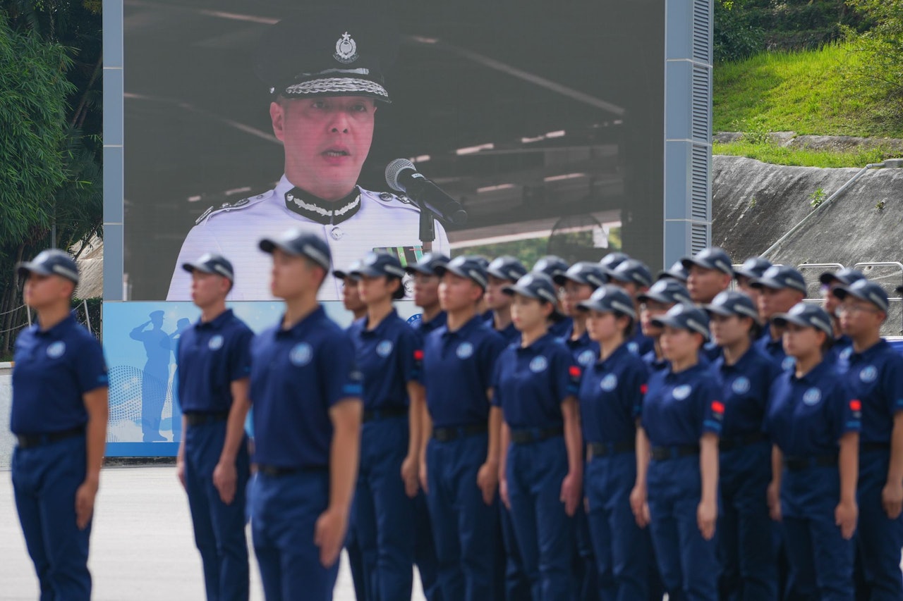 警務處處長周一鳴5月3日檢閱首屆「學警預備訓練課程」學員結業會操。(黃浩謙攝) 警務處處長周一鳴5月3日檢閱首屆「學警預備訓練課程」學員結業會操。(黃浩謙攝)