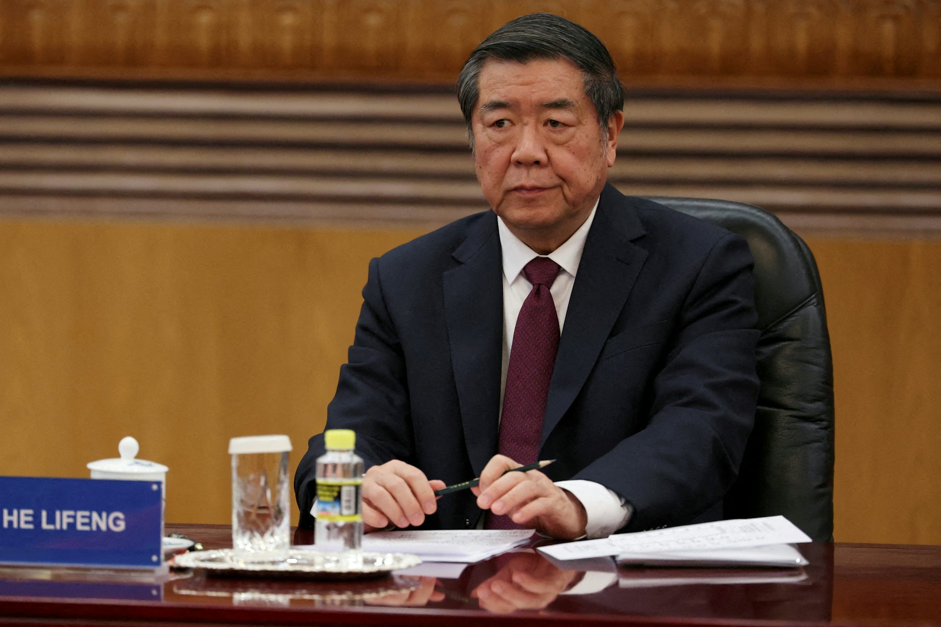 中國官媒多次發表權威評論,強調中美經貿關係的本質是互利共贏。圖為中方談判代表、國務院副總理何立峰。(Reuters) 中國官媒多次發表權威評論,強調中美經貿關係的本質是互利共贏。圖為中方談判代表、國務院副總理何立峰。(Reuters)