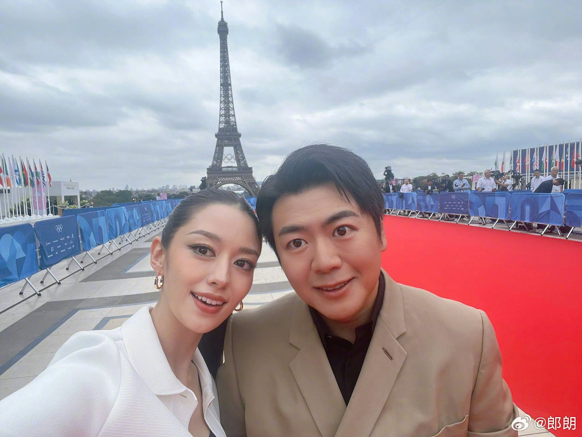二人婚後育有一兒子。(郎朗微博圖片) 二人婚後育有一兒子。(郎朗微博圖片)