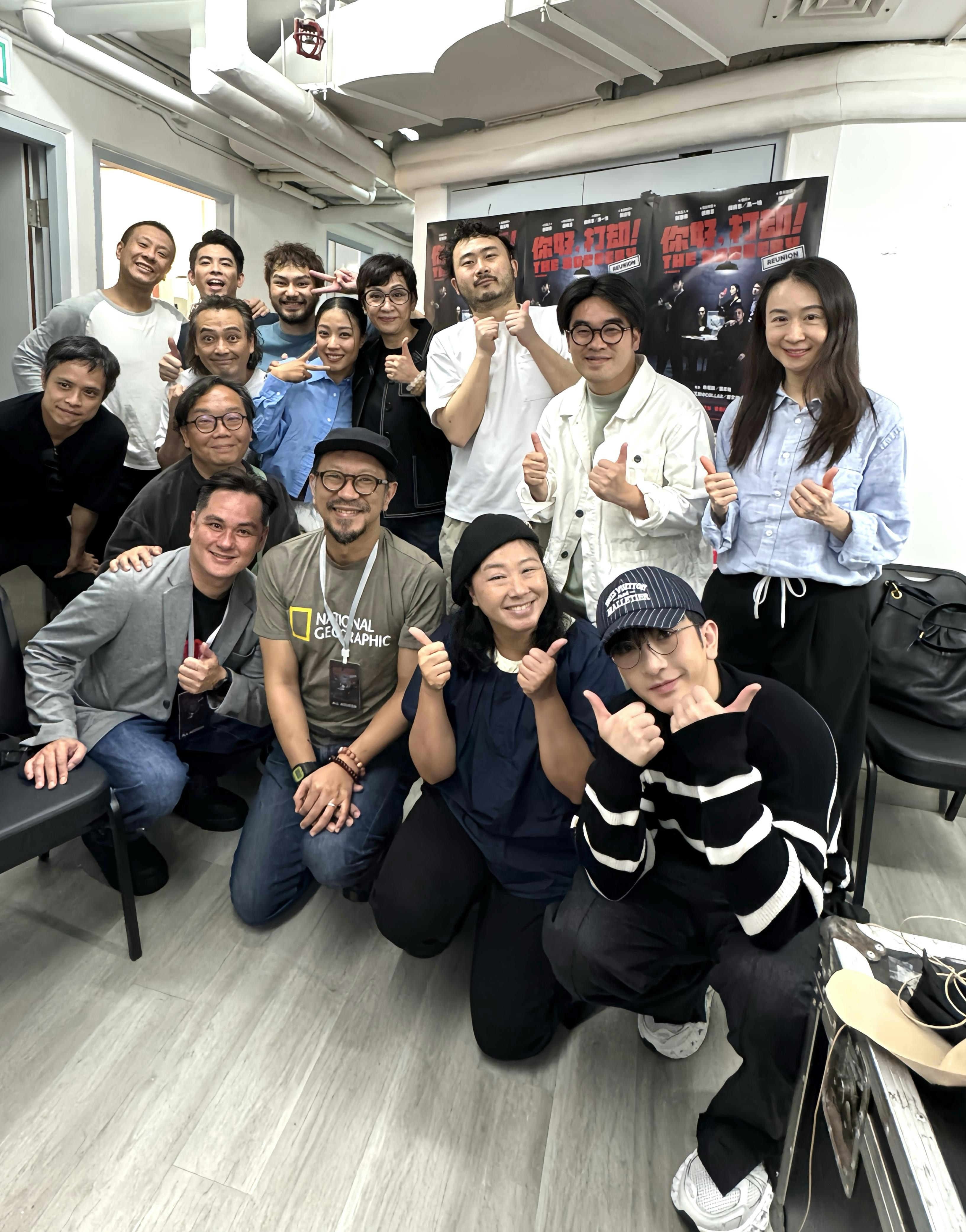 昨晚（15/5）Anson Lo單拖到場撐老友麥沛東、朱栢康、芯駖，看罷整場演出後再入後台影相。（官方圖片）