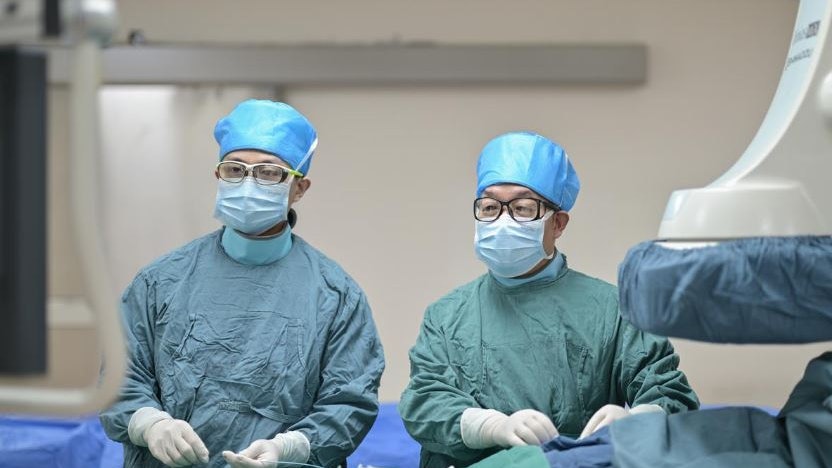 12歲女三個月內莫名增重25斤 專家腦下垂體找到疾病「破綻」 12歲女三個月內莫名增重25斤 專家腦下垂體找到疾病「破綻」