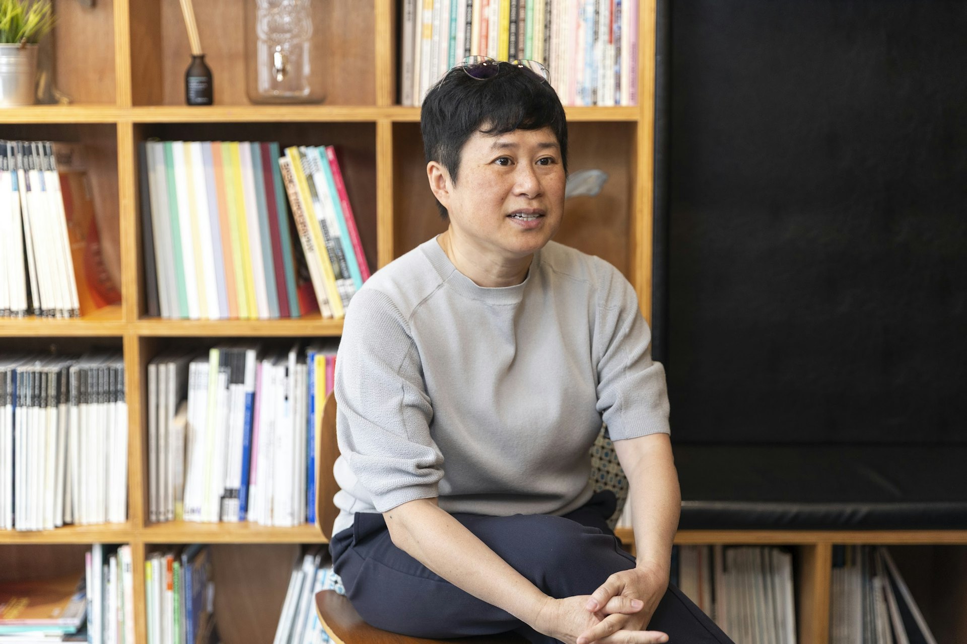 吳美賢(Jenny)從事教學工作三十年:「歷史上的名人都有一顆跨界的靈魂,現實生活也一樣,我們不能自我局限在一個領域內。」 吳美賢(Jenny)從事教學工作三十年:「歷史上的名人都有一顆跨界的靈魂,現實生活也一樣,我們不能自我局限在一個領域內。」