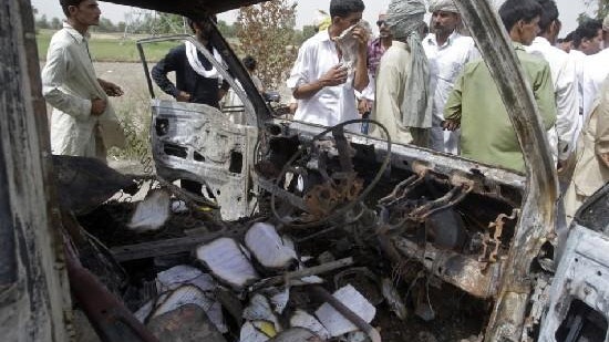 巴基斯坦校車遭自殺式炸彈襲擊 至少5名兒童死亡及38人傷 巴基斯坦校車遭自殺式炸彈襲擊 至少5名兒童死亡及38人傷