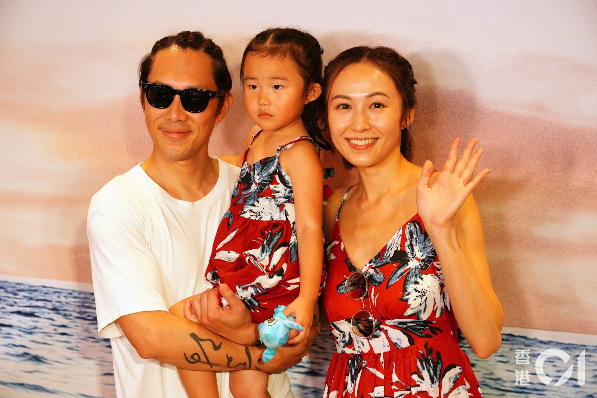 湯怡、麥秋成一家三口。