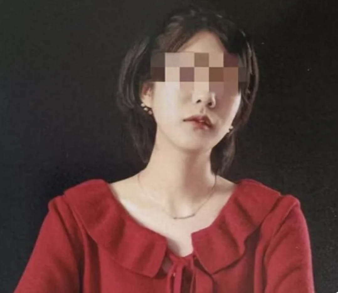 27歲王姓女子在家門口，遭鄰居狂捅10刀致死。（網絡圖片）