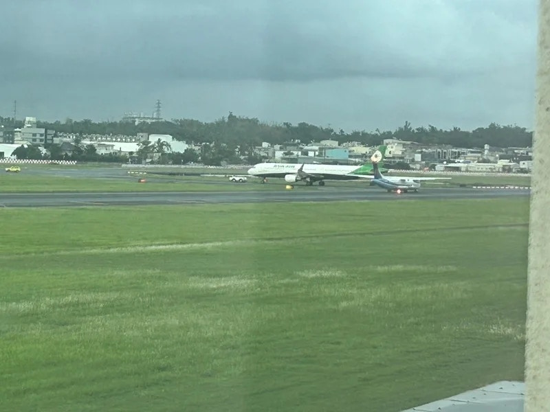 長榮高雄飛香港航班疑煞車系統故障168乘客延誤起飛