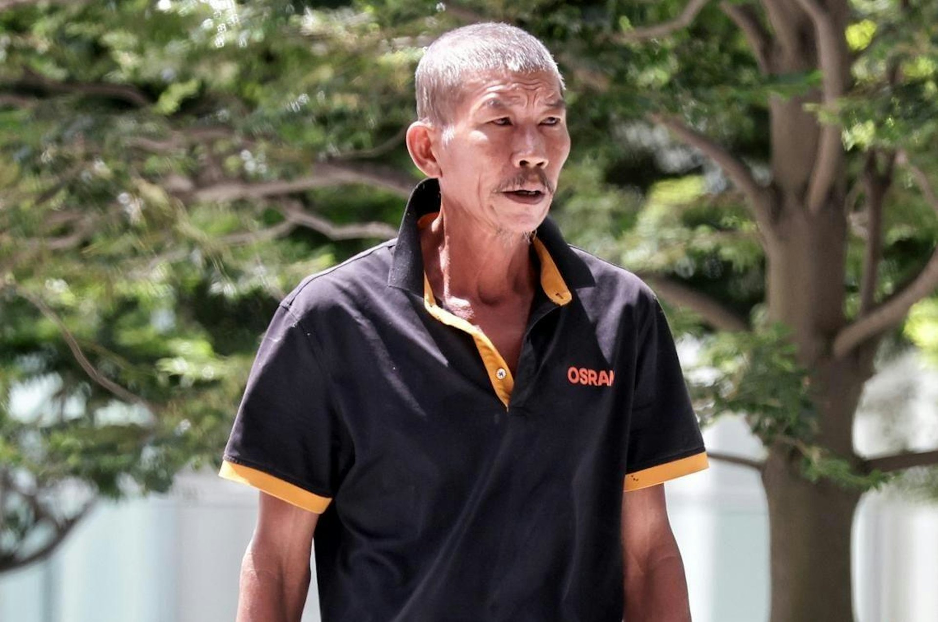 南賈伊返回農場取錢時人有三急。(網上圖片) 南賈伊返回農場取錢時人有三急。(網上圖片)