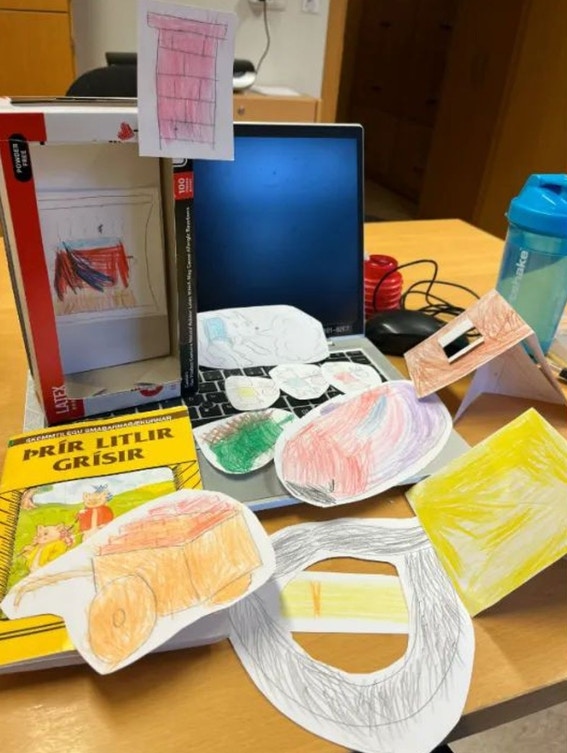 坡坡在冰岛幼儿园为教育戏剧活动制作的教具(一条授权使用)
