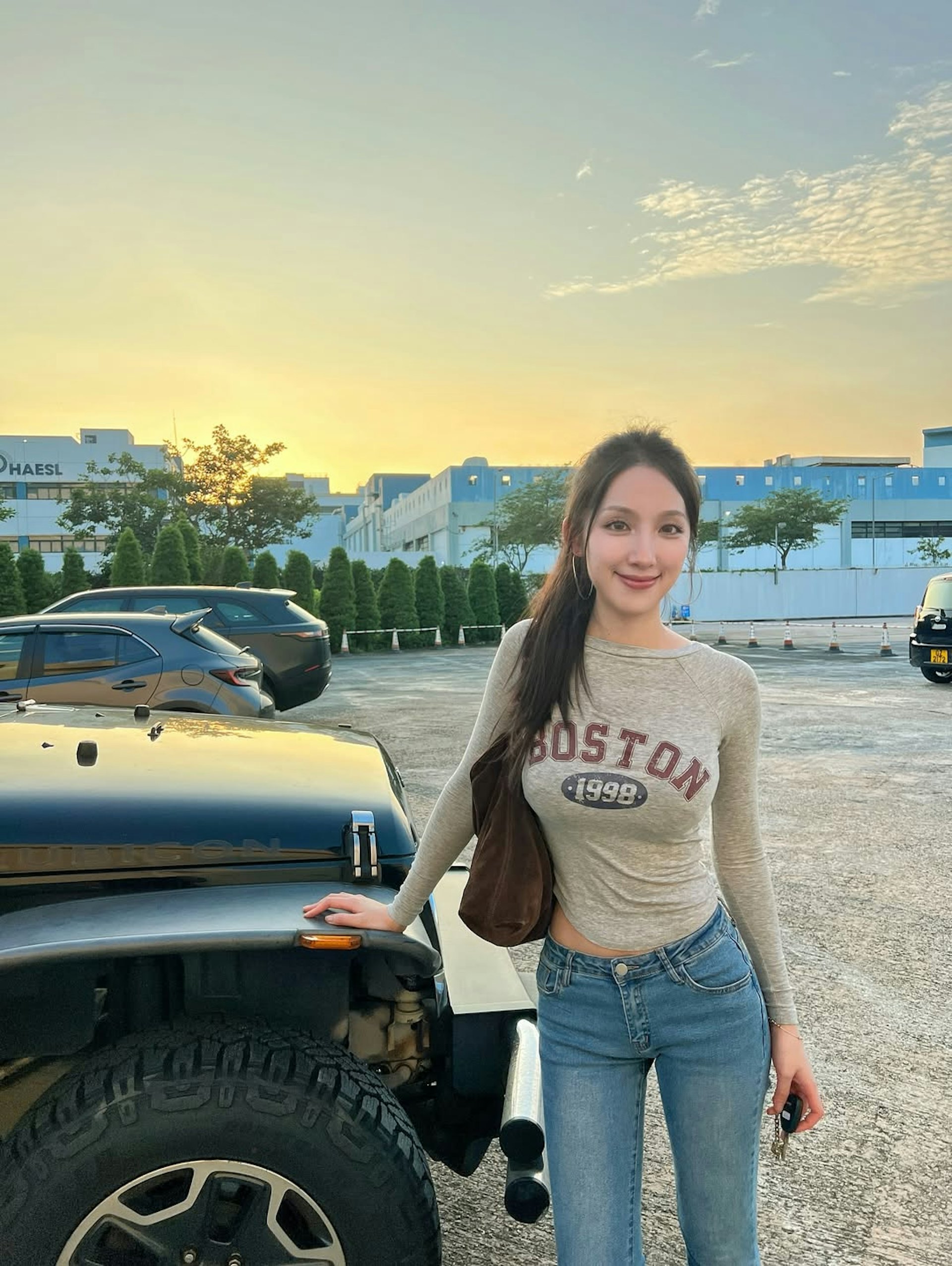 海兒(Hedy)返廠綵排。(IG@hedy_hoiyi)