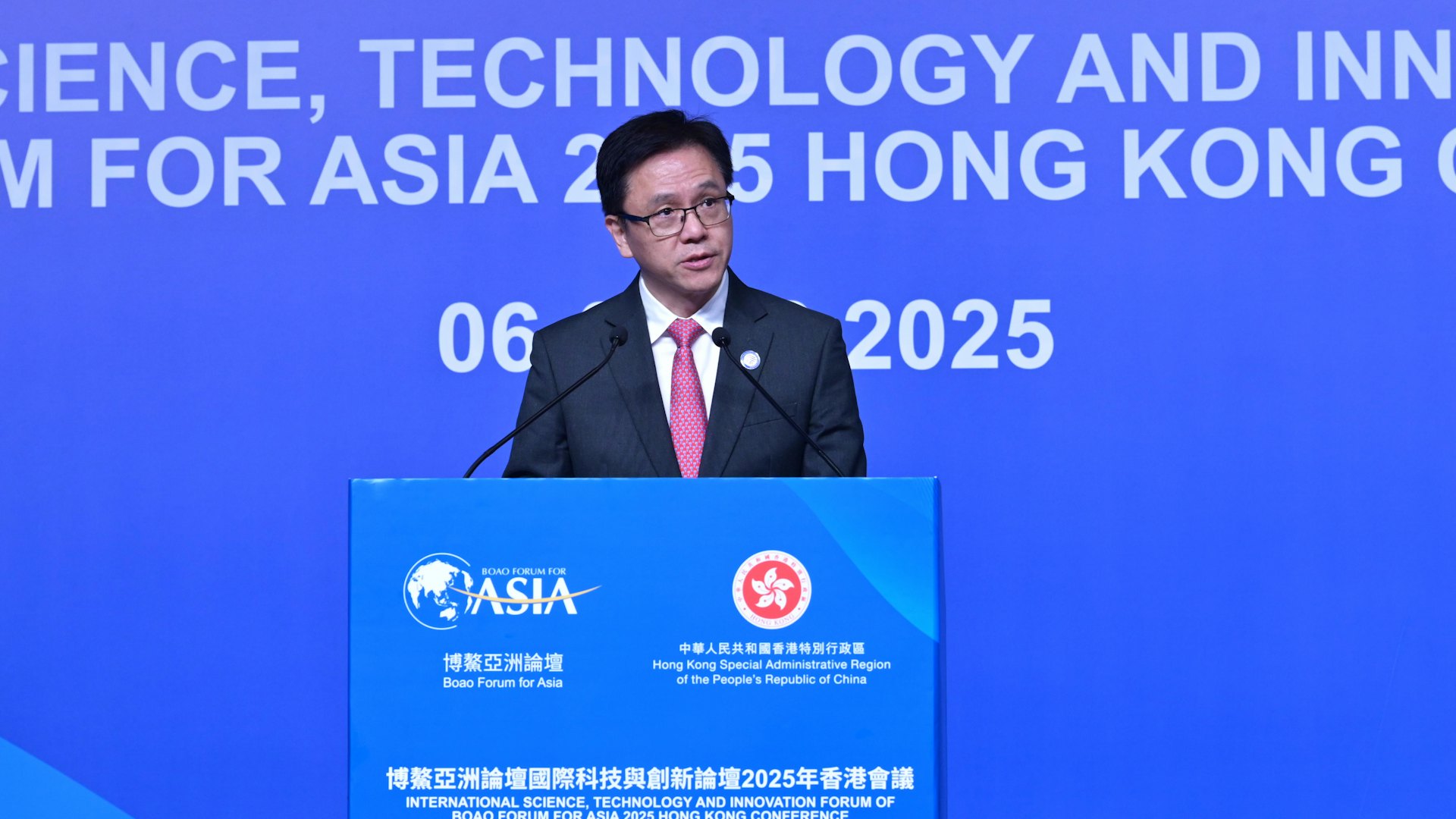 港話通|孫東稱力爭下半年推出:屆時與ChatGPT、DeepSeek比較下 港話通|孫東稱力爭下半年推出:屆時與ChatGPT、DeepSeek比較下