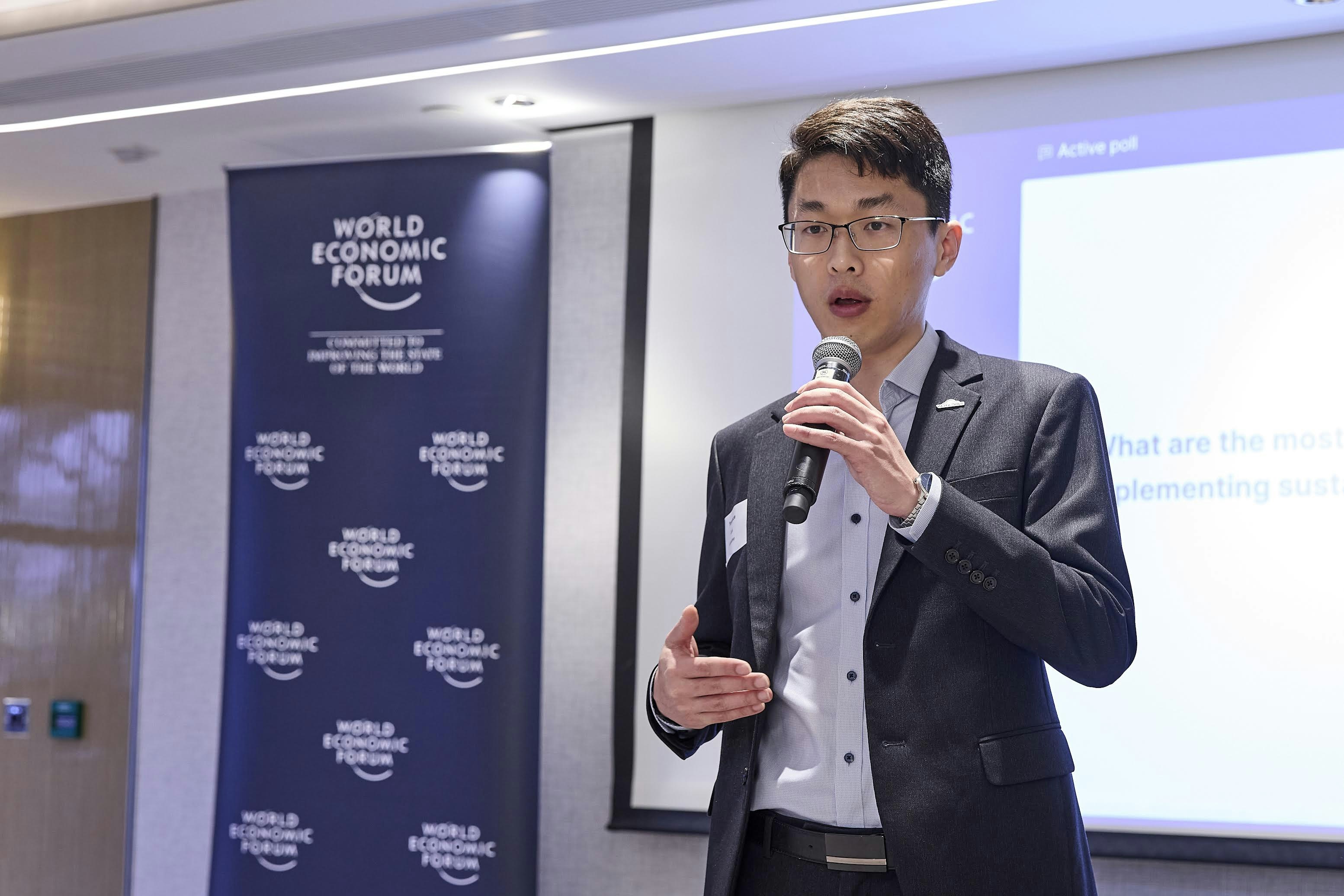 玄建科技於2023年獲世界經濟論壇頒贈技術先鋒獎，同時入選全球數位孿生城市典範項目之一，走向國際。圖為玄建科技首席執行官兼創辦人呂樂倫工程師。