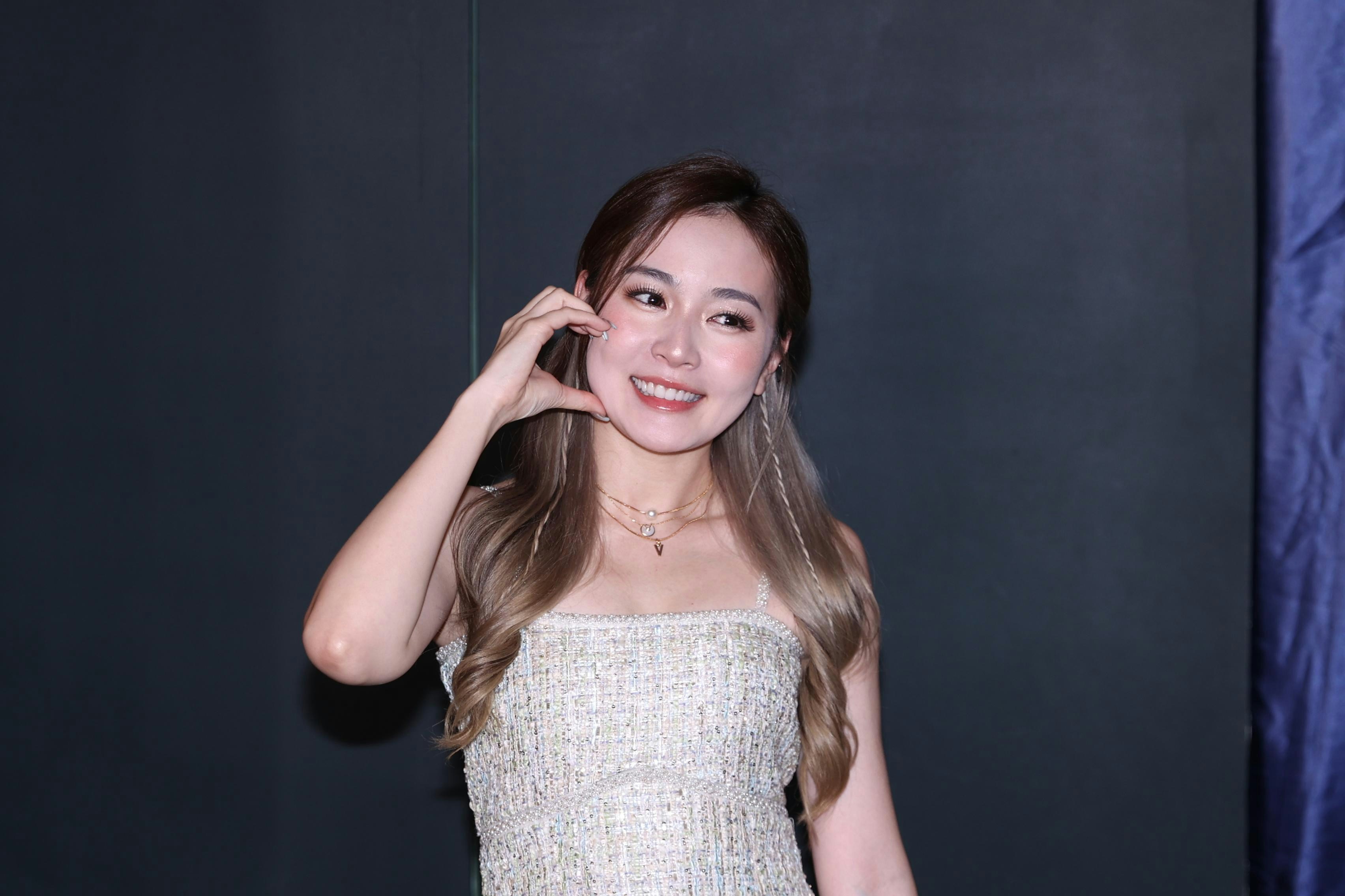 李蘊首度回應出軌指控 離婚後與前夫合照:唔係仇人