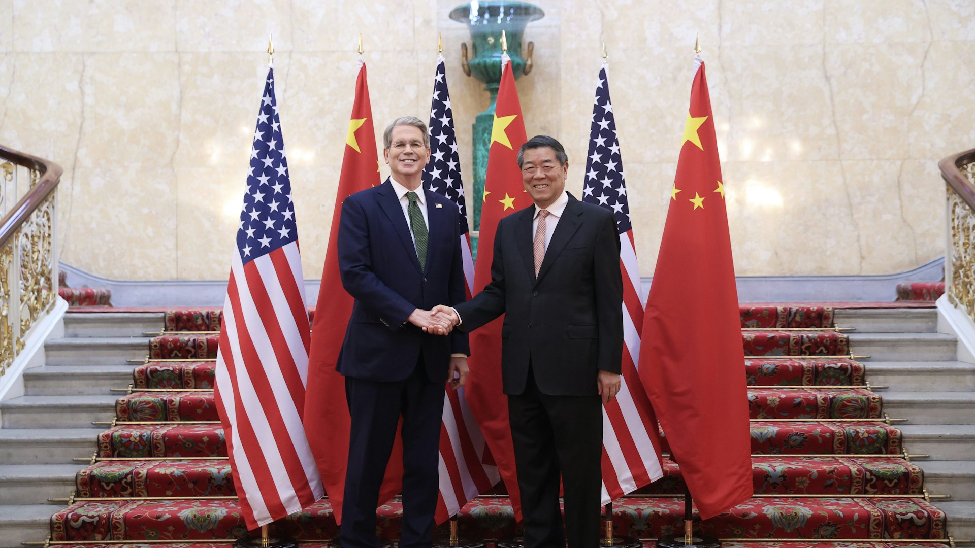 美國越來越戰狼 中國外交卻開始轉向溫和